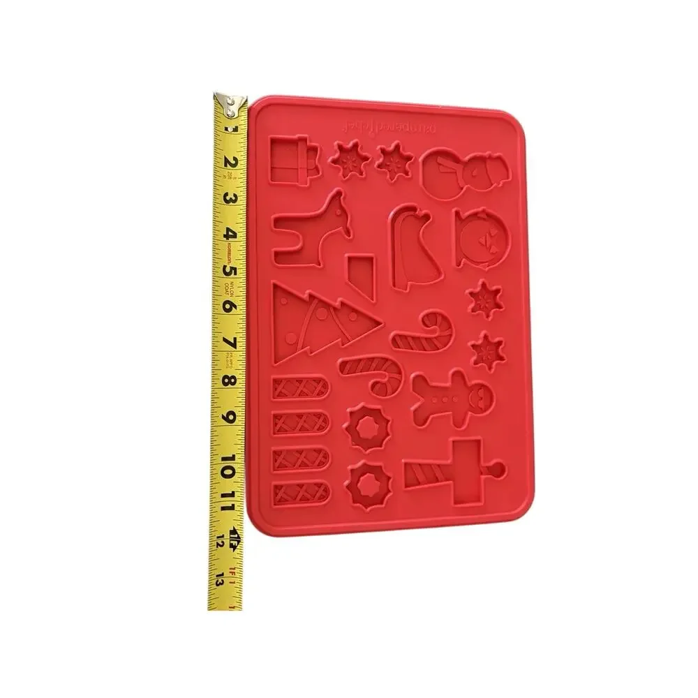 Pampered Chef Silicone Candy / Fondant Mold Christmas Holiday gingerbread house
